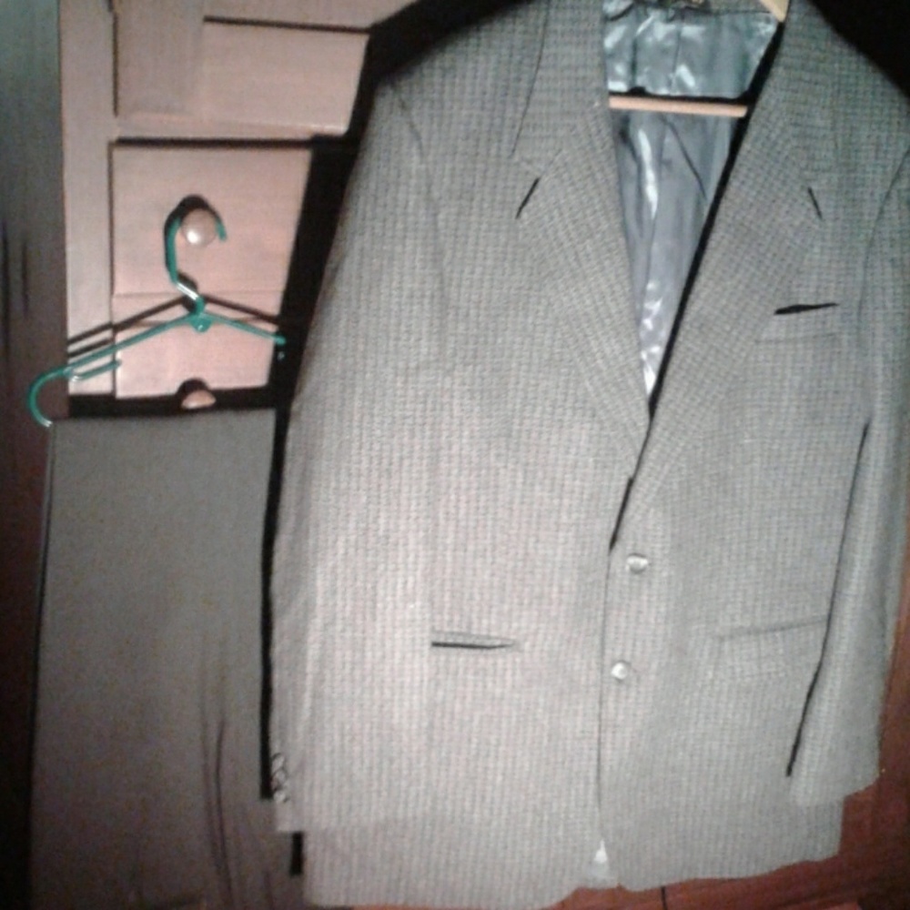 MENS SUITS